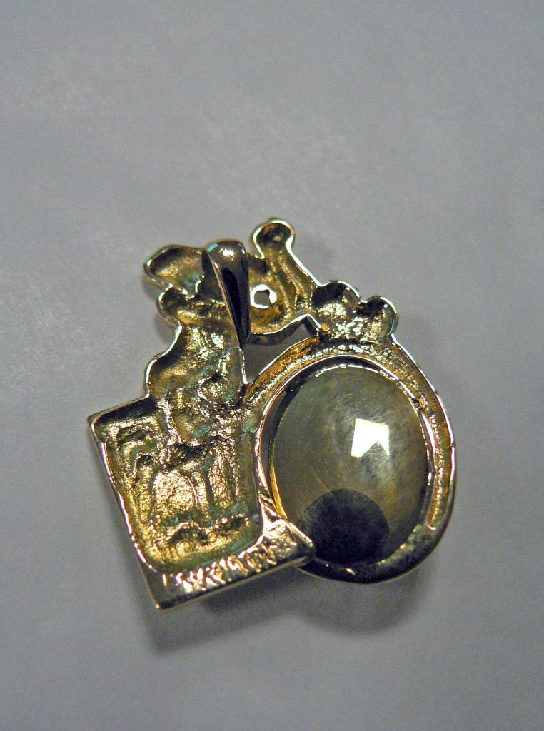 Pendentif et bague à l'effigie de saint Georges ou sant Jordi