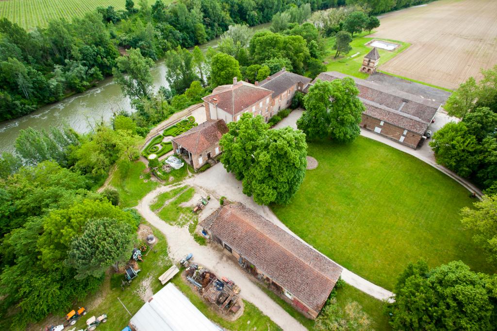 château, domaine viticole