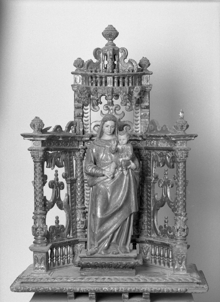 dais de procession; statue cadireta de la Vierge-Vierge à l'Enfant