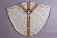 chasuble blanche