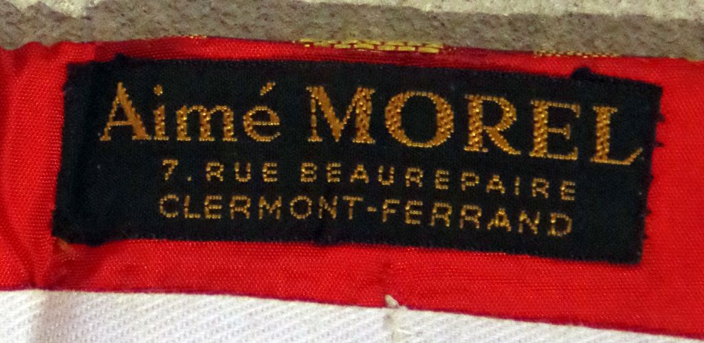 sommaire des textiles de l'église de Pujaut