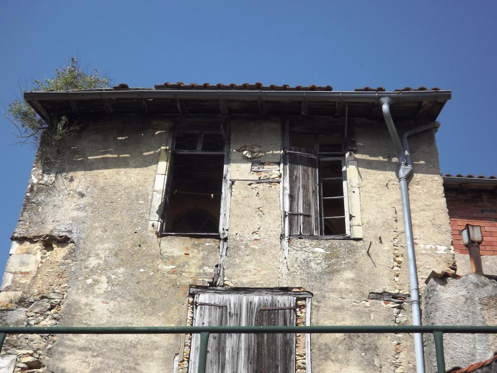 ensemble de maisons à pans de bois