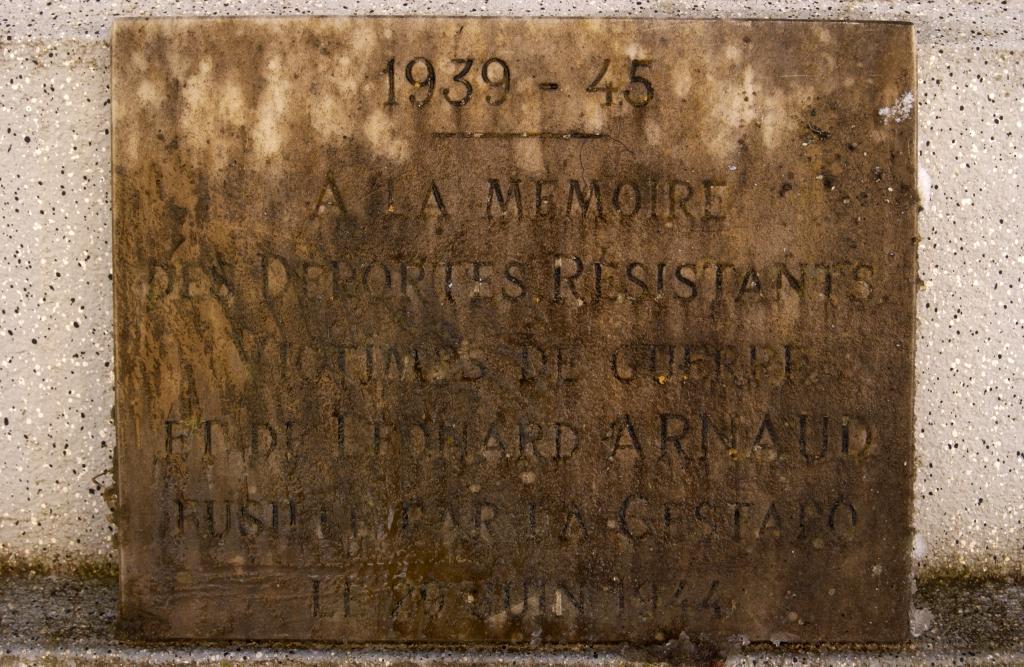monument aux morts de la guerre de 1914-1918 et de la guerre de 1939-1945
