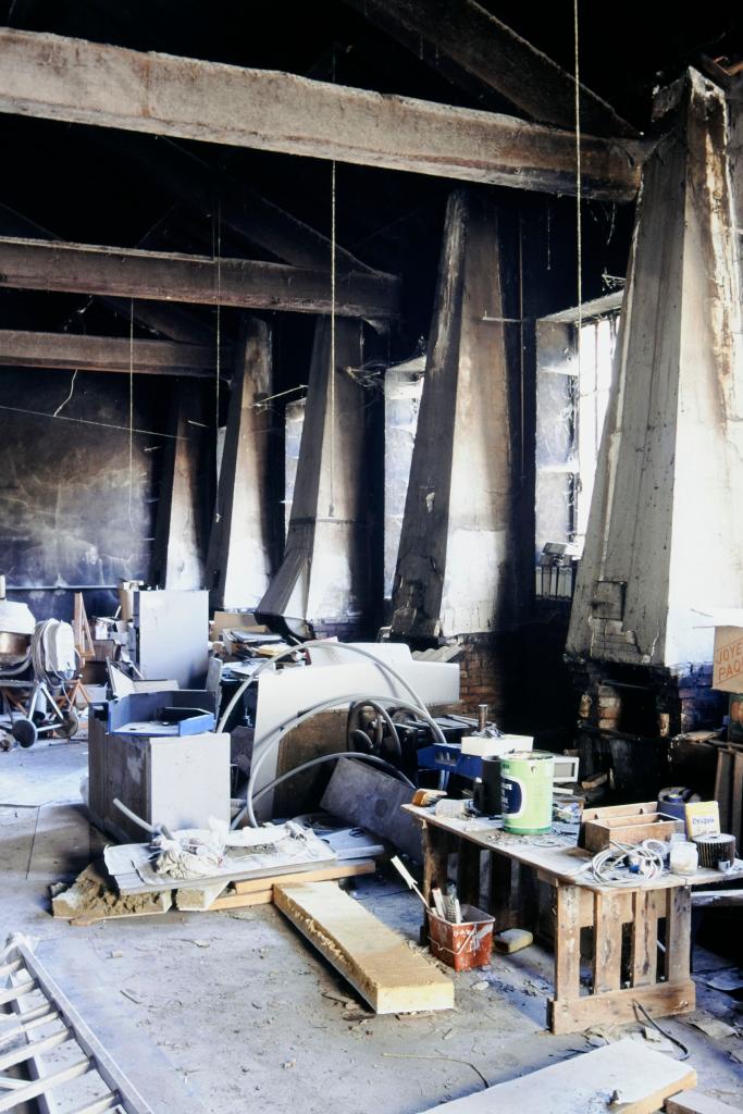 fabrique de peigne en corne Cochez dite Société moderne du peigne, puis Chaussonnet, puis Laffont ; atelier de confection JB Création