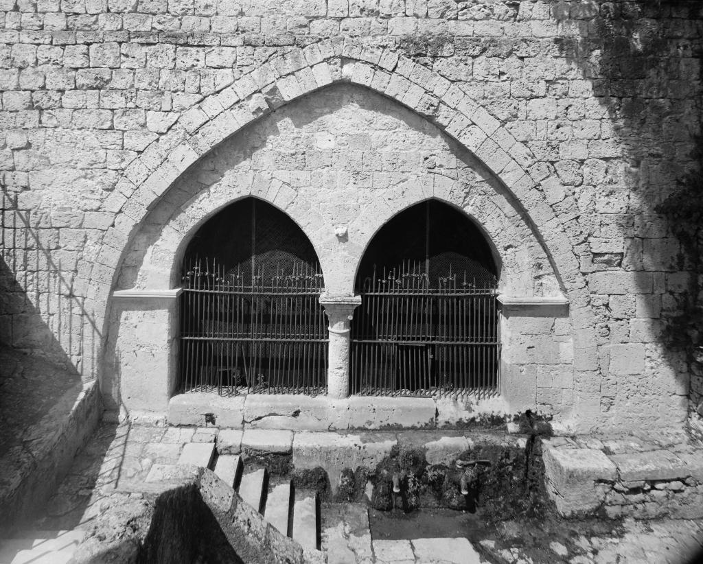 fontaine Hountélie, dite aussi Fontaine de Diane
