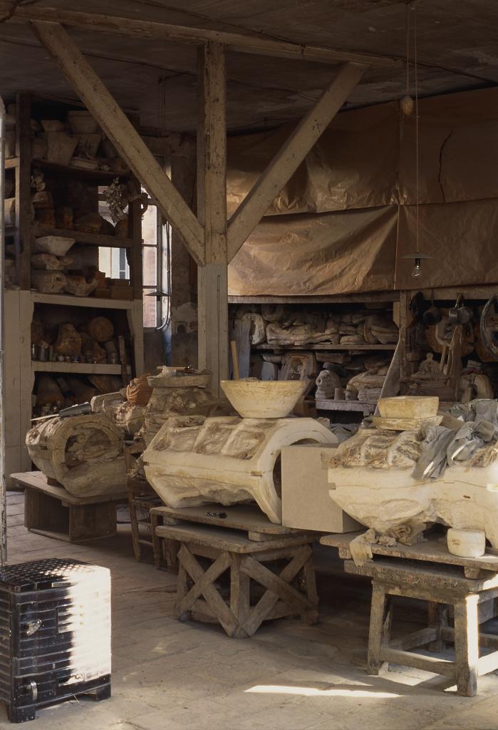 usine de céramique, manufacture d'ornements en terre cuite Giscard
