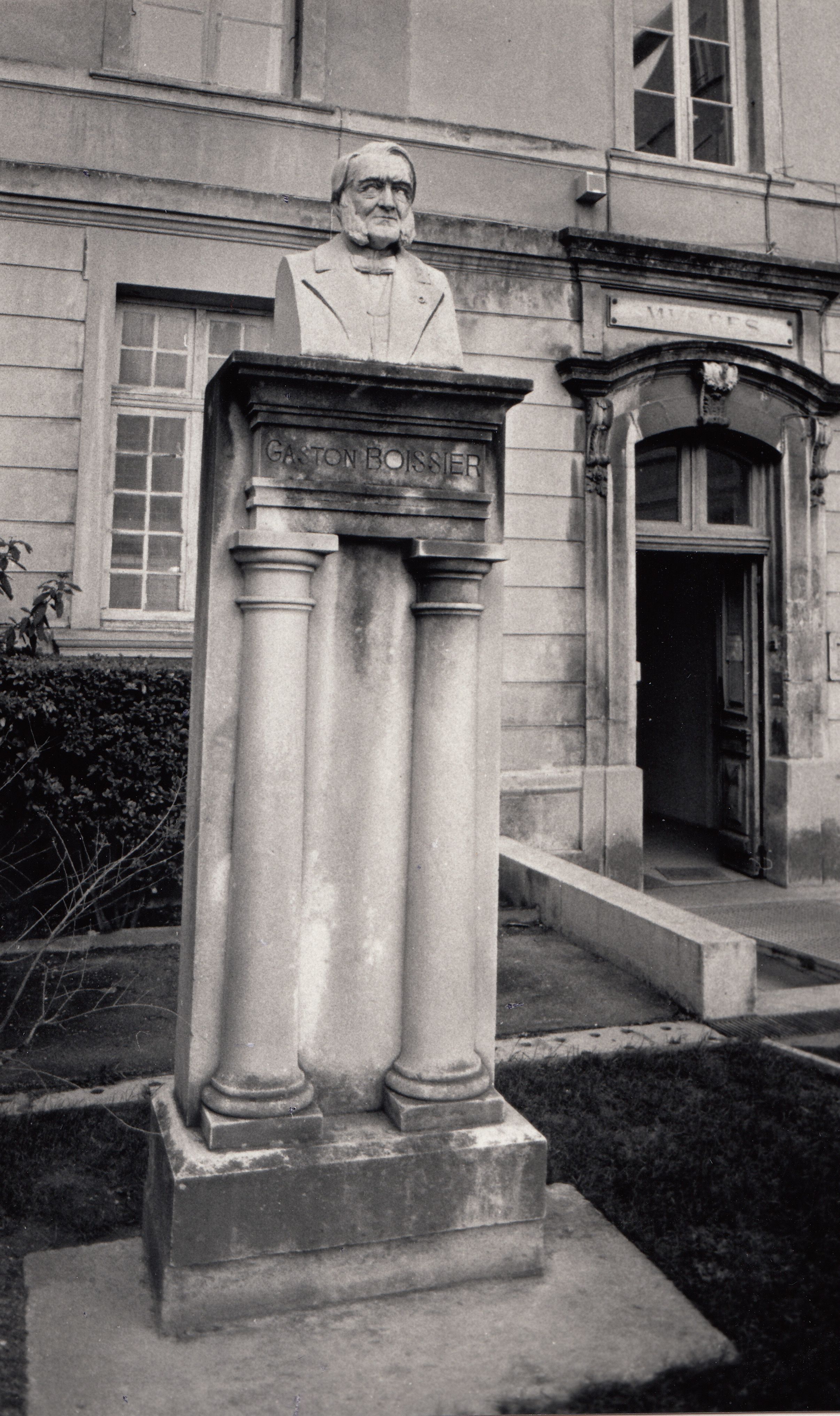 monument de Gaston Boissier