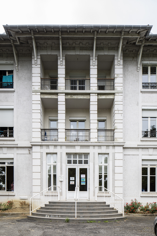 Hôtel des bains puis Sanatorium, Préventorium, centre de rééducation dit de la "Fontaine salée"