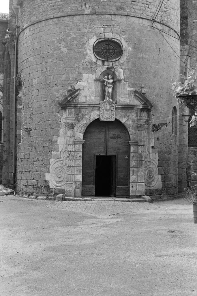église