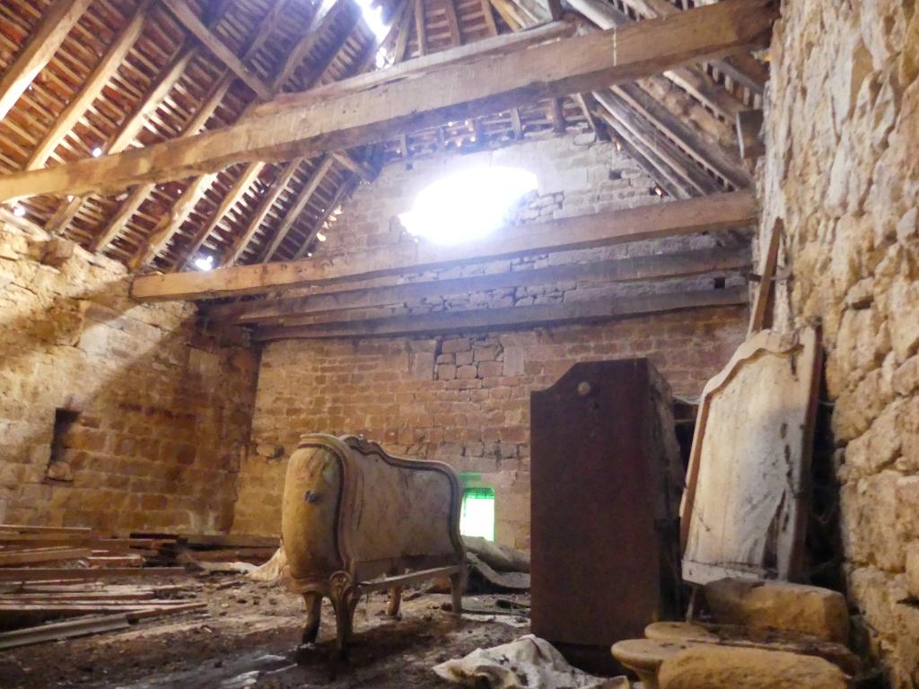 ancienne demeure puis grange