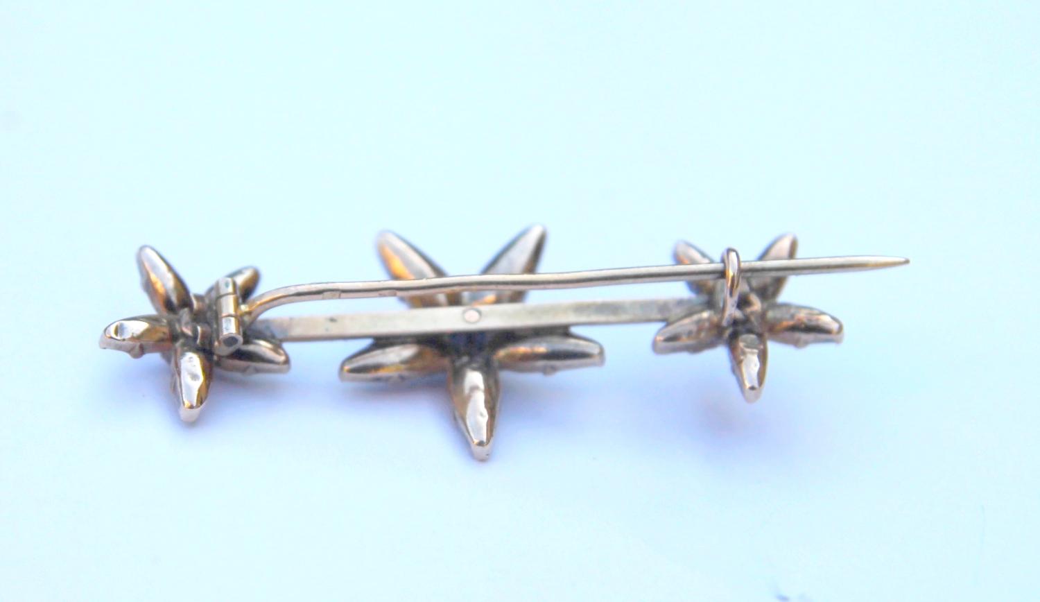Broche à 3 étoiles