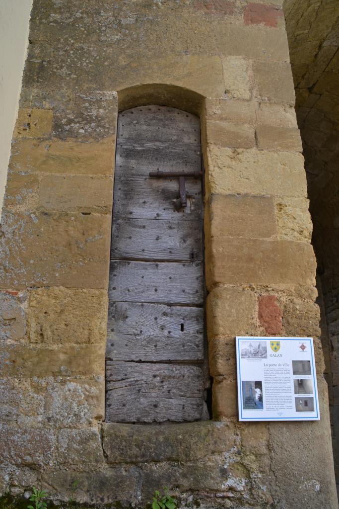 Porte de ville (ancienne)