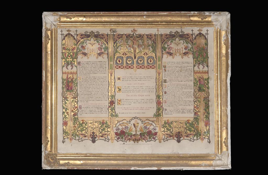 ensemble de 3 canons d'autel, et de leurs cadres, de style néo-gothique : Christ en croix, Anges musiciens