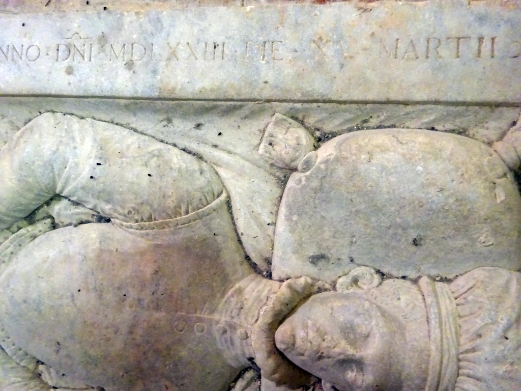 Pierre tombale de style Renaissance