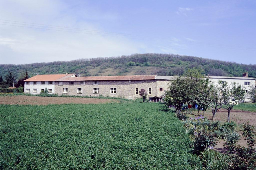 fabrique de peigne en corne Costes-Bez, puis usine de confection plastique Ariélux