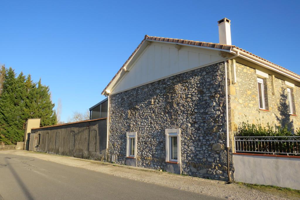 Foulerie Roubichou, puis fabrique de peignes Lapasset, puis filature Chaussonnet et tissage Poplineau-Ramirez