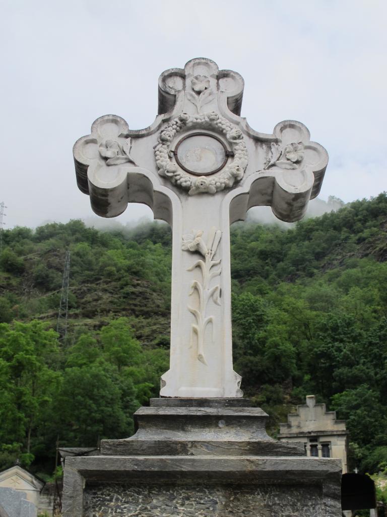 tombeau de la famille Bertrand Bernard