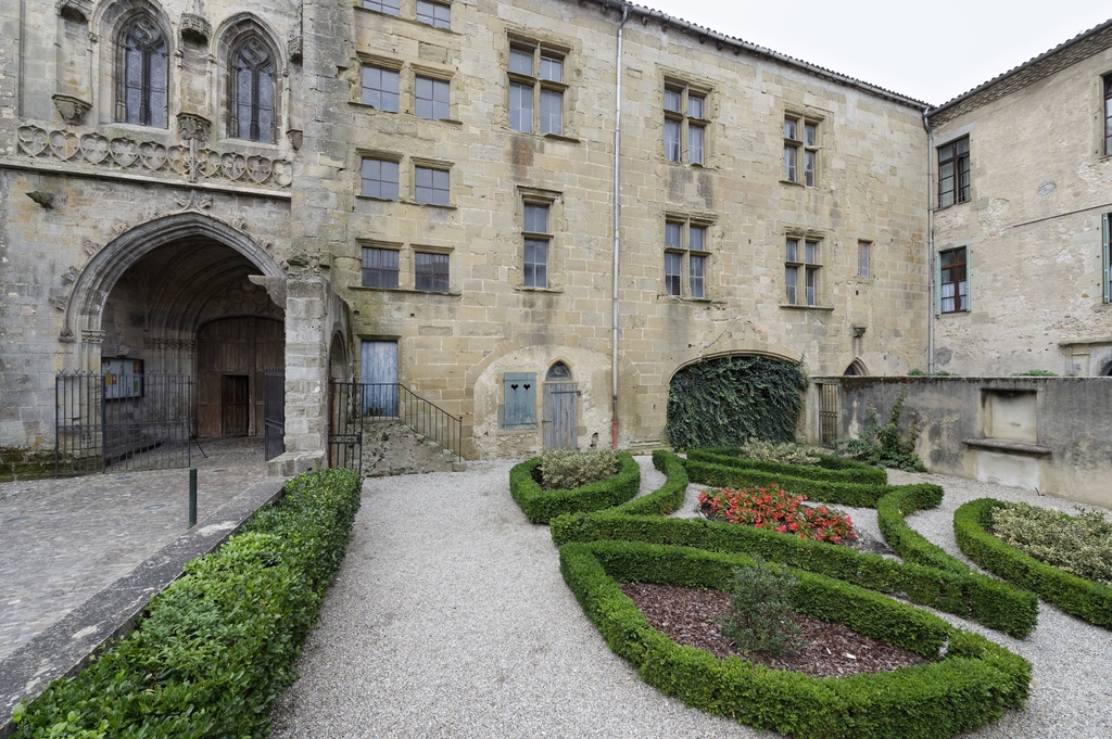palais épiscopal