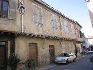 ancien presbytère devenu par la suite bureau de poste et transformé en maison