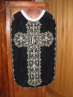 chasuble , étole de clerc , manipule : ornement noir