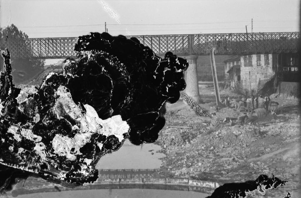 Ancienne passerelle métallique de la société Lacroix (Riz-Lacroix)