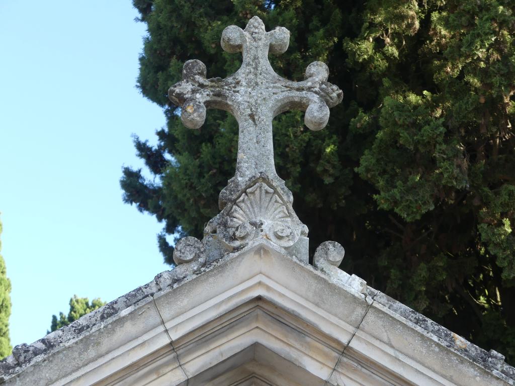 tombe, trapèze B, couronne, n°245, tombeau de Jean et Emile Gibert