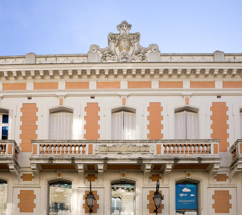 Hôtel de la chambre de commerce de Mazamet , banque