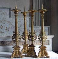ensemble de la garniture d'autel