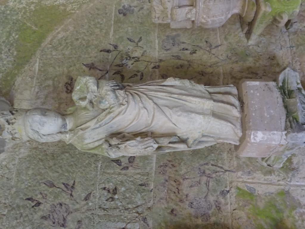 statue : Vierge à l'Enfant