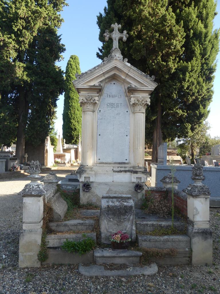 tombe, trapèze B, couronne, n°245, tombeau de Jean et Emile Gibert