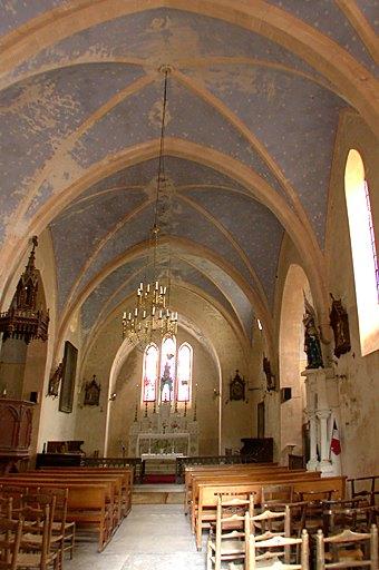 ensemble du monument aux morts de la guerre de 1914-1918 avec la plaque commémorative et la statue (grandeur nature) de Jeanne d'Arc