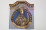 lambris de revêtement : Abbés et deux moines de l'ordre de saint Benoît (des)