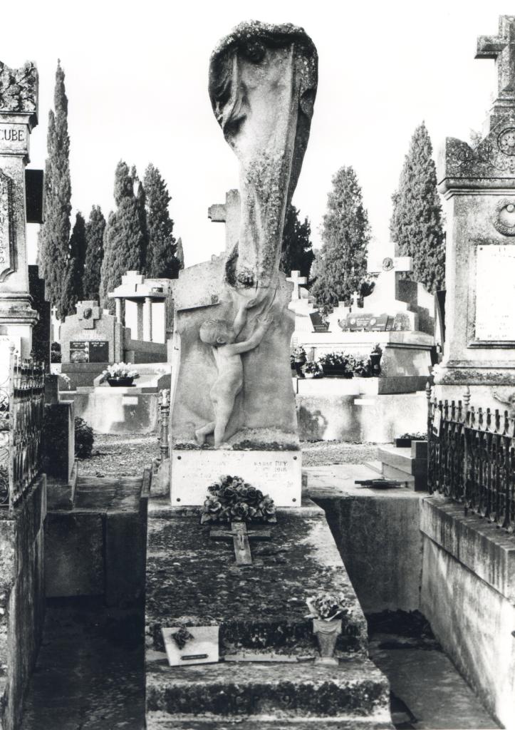 monument funéraire de la famille Rey Bernadon