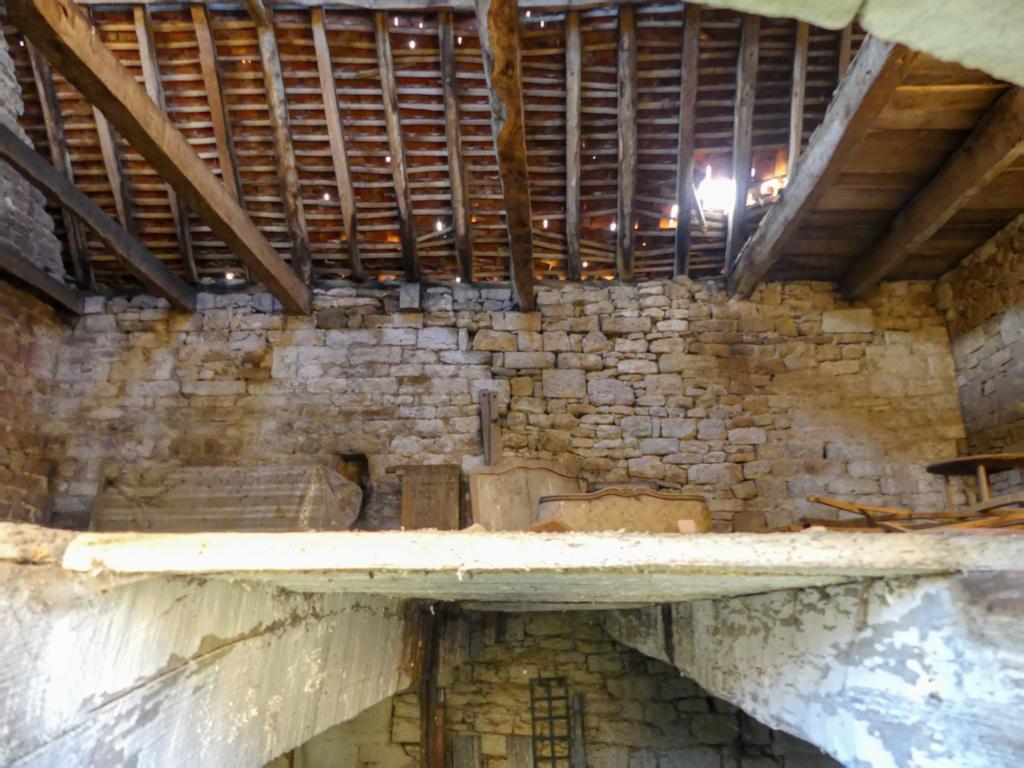 ancienne demeure puis grange
