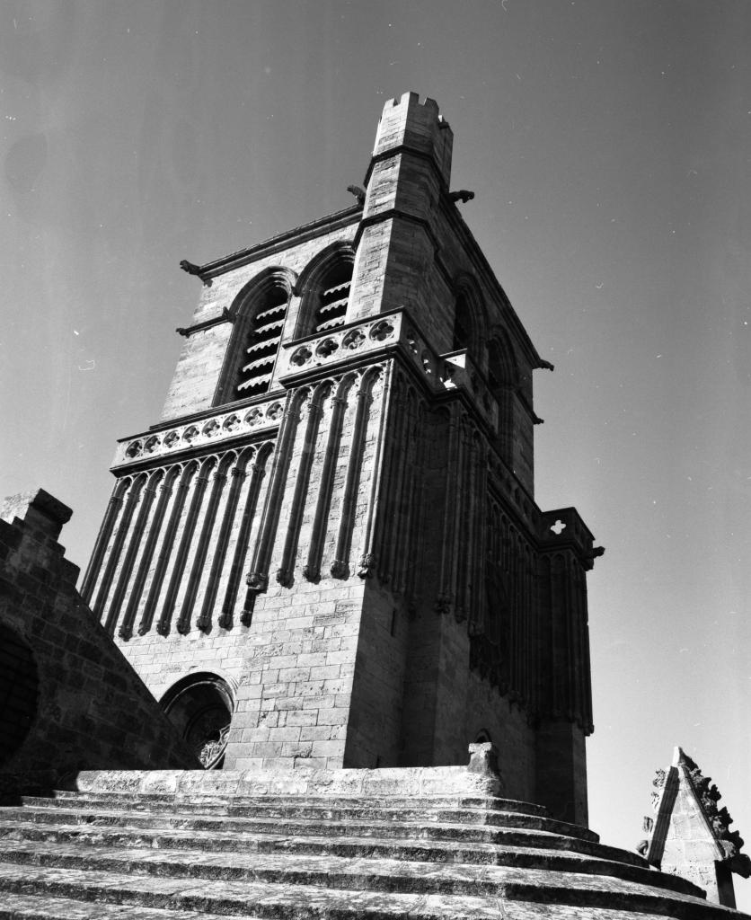 Ancienne cathédrale Saint-Nazaire et Saint-Celse, actuellement église paroissiale