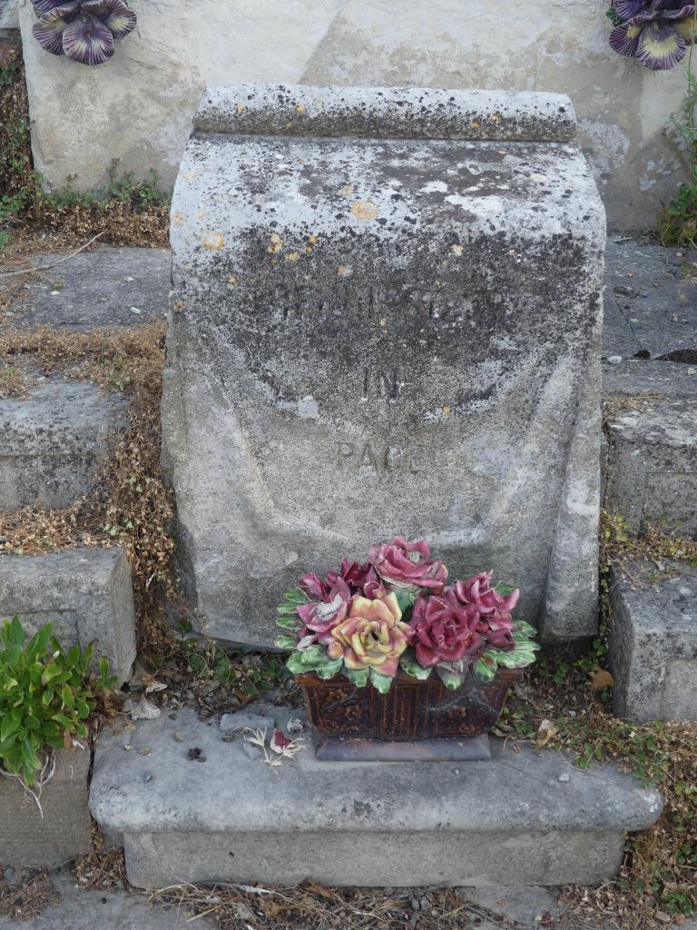 tombe, trapèze B, couronne, n°245, tombeau de Jean et Emile Gibert