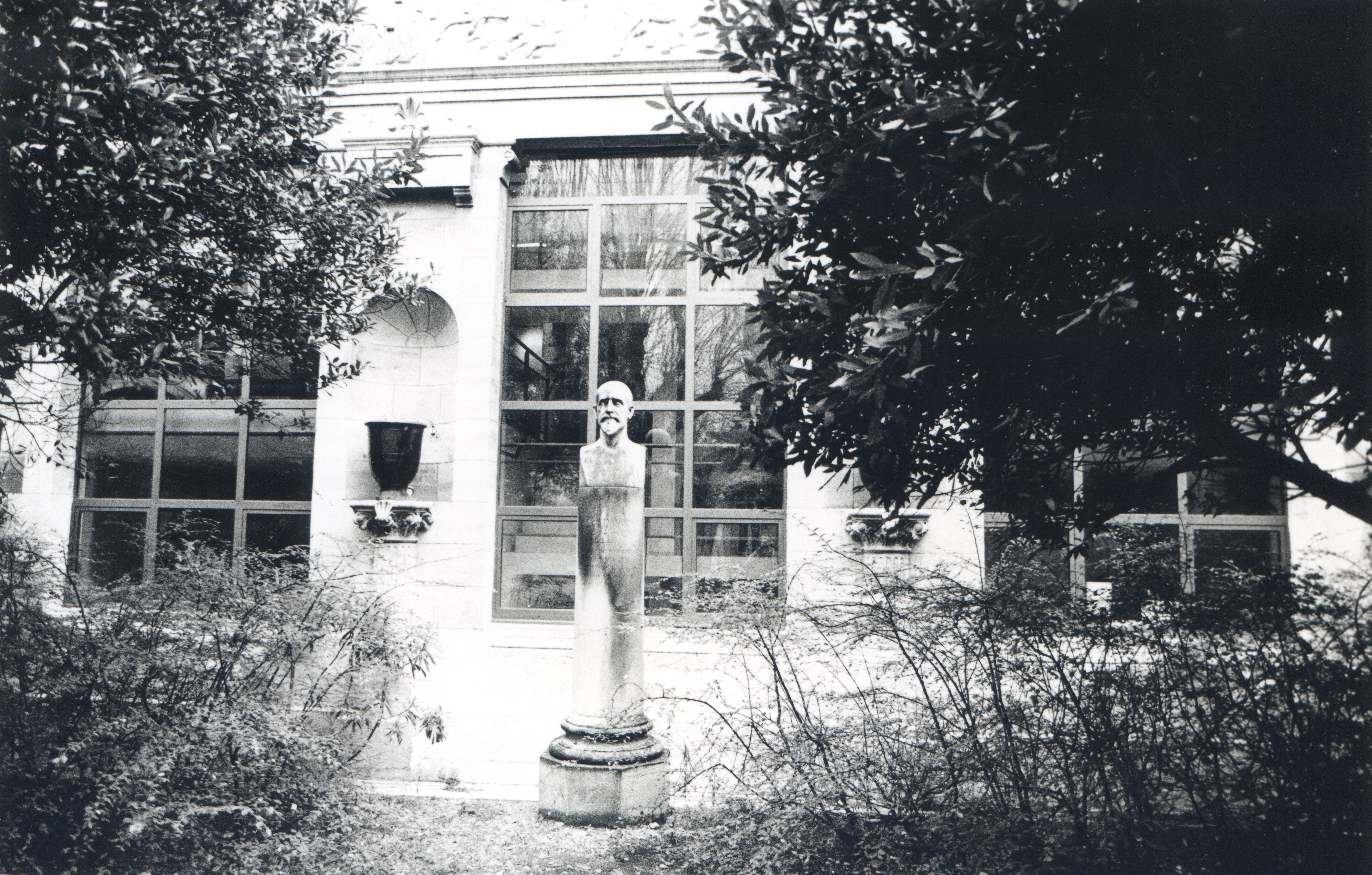 monument de Gaston Darboux
