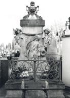 monument funéraire de la famille Moncamp Falgas