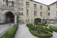 palais épiscopal