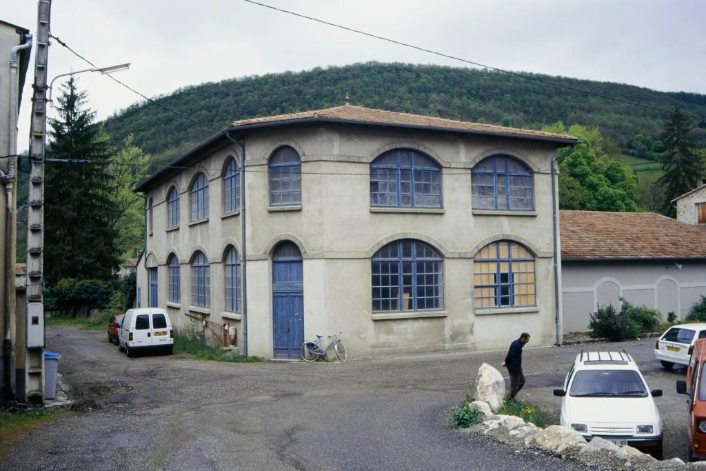 fabrique de peigne en corne Azéma-Bigou