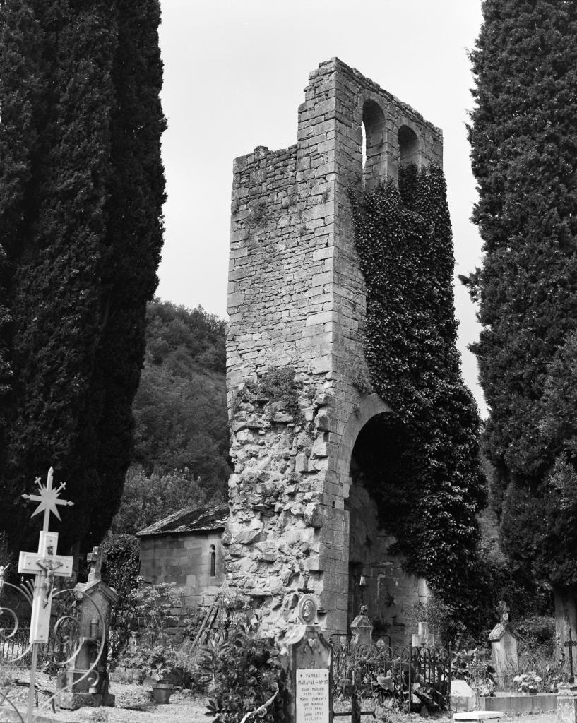 prieuré Saint-Caprais, actuellement cimetière