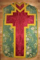 chasuble, étole, manipule, voile de calice (ornement vert)