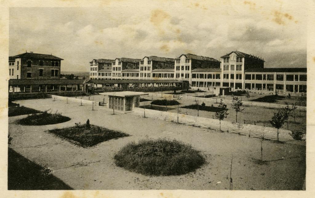 hôpital psychiatrique de Cayssiols, aujourd'hui centre Hospitalier Sainte-Marie de Rodez