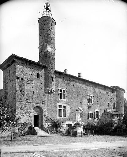 château, actuellement école