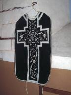 chasuble, étole de clerc, voile de calice, manipule : ornement noir 1