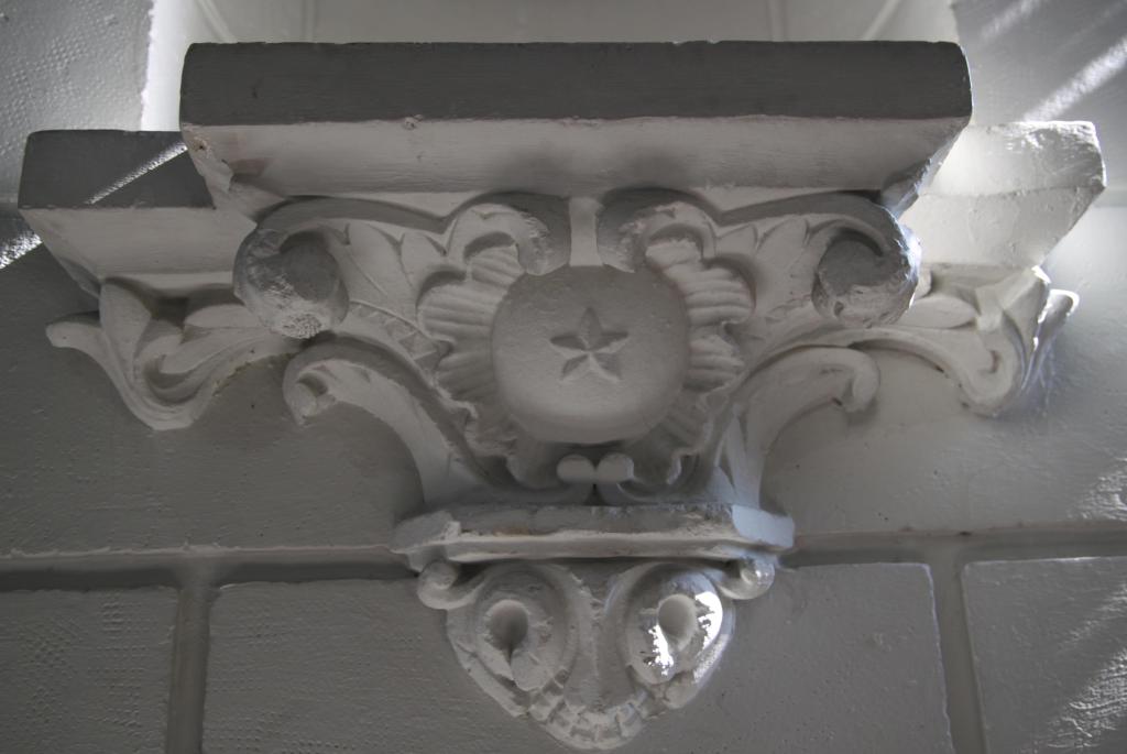 ensemble du décor porté : hall, niches du hall d'entrée et du foyer-bar