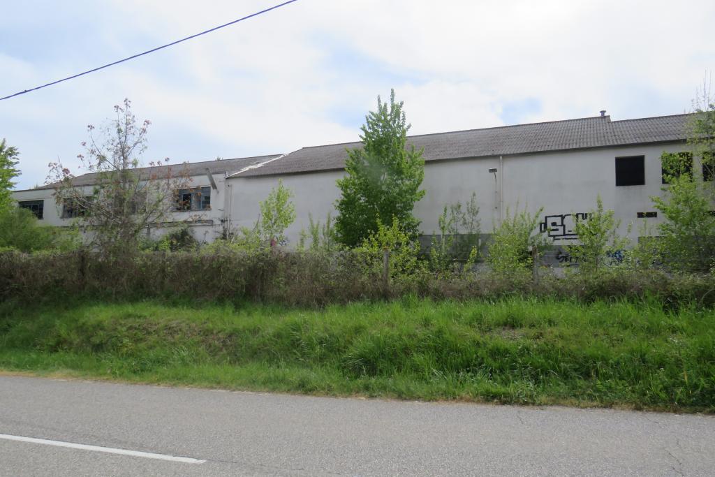 coopérative laitière puis laiterie industrielle du Groupement laitier des Pyrénées