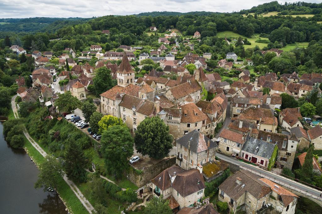 ville : bourg monastique