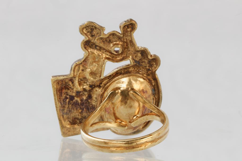 Pendentif et bague à l'effigie de saint Georges ou sant Jordi