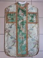 chasuble blanche